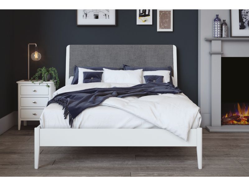 Stowe Bed