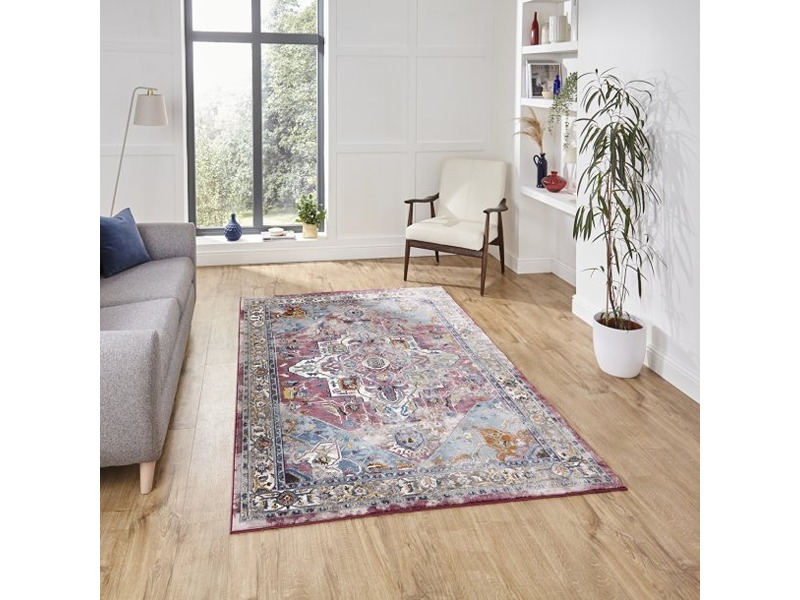 16th Avenue Fuchsia and Blue Persian Style Rug