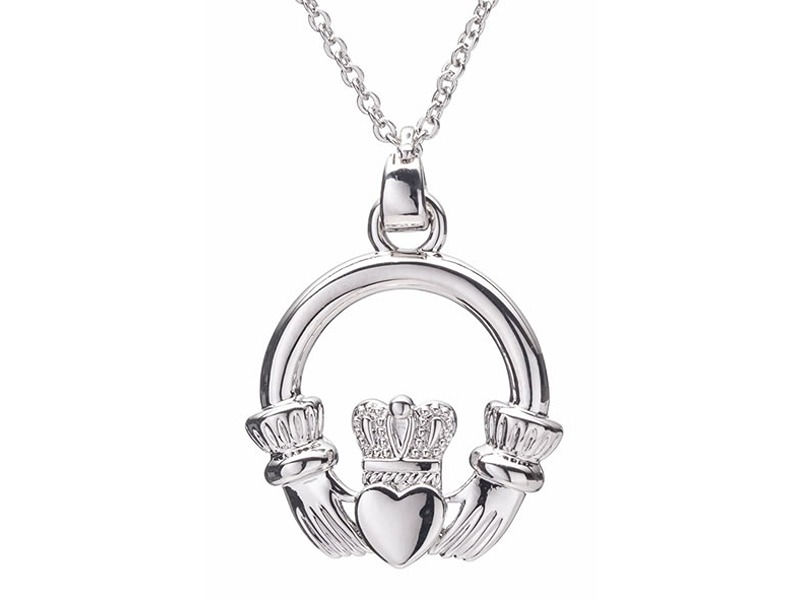 Newgrange Living Silver Claddagh Pendant