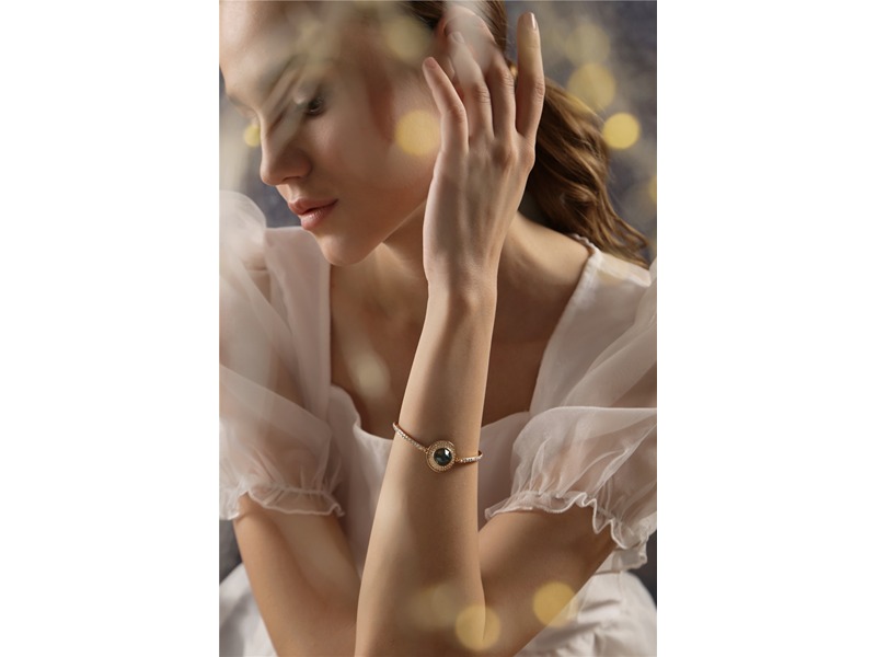 Newbridge Bracelet With Montana Coloured Stone