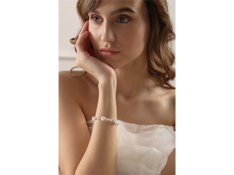 Newbridge Pearl Leaf Link Bracelet