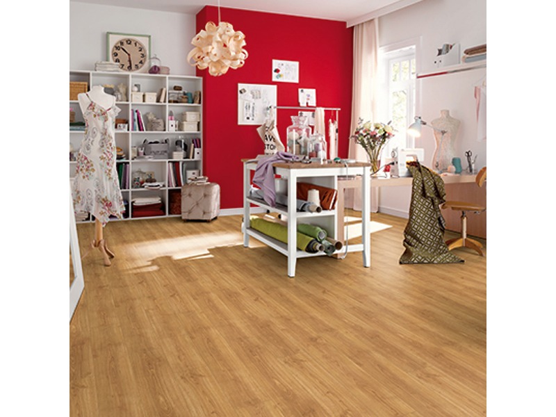 6mm Clic Oak Planked Honey (3.26)