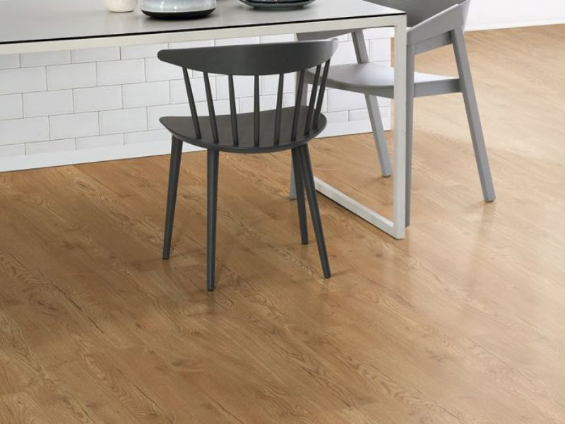 Egger Pro 12mm - Olchon Oak Honey (1.78)