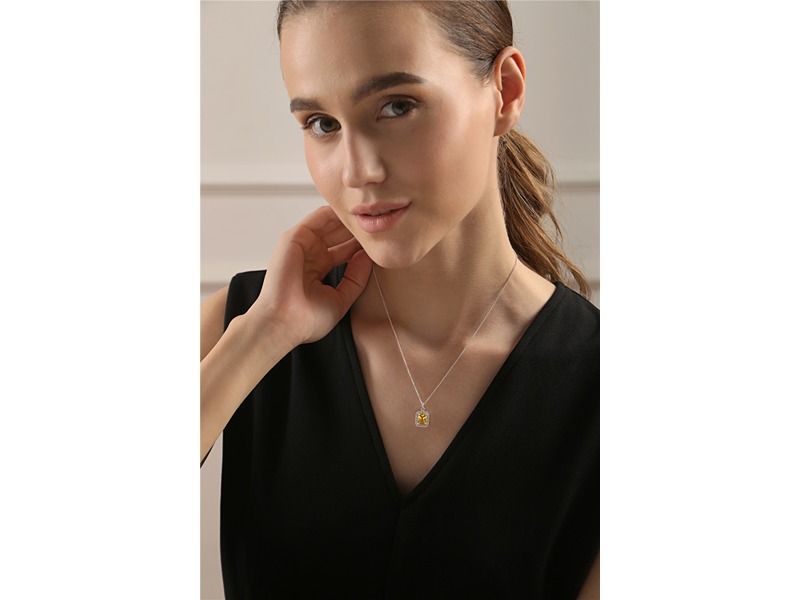 Newbridge Rectangle Light Topaz Stone Pendant