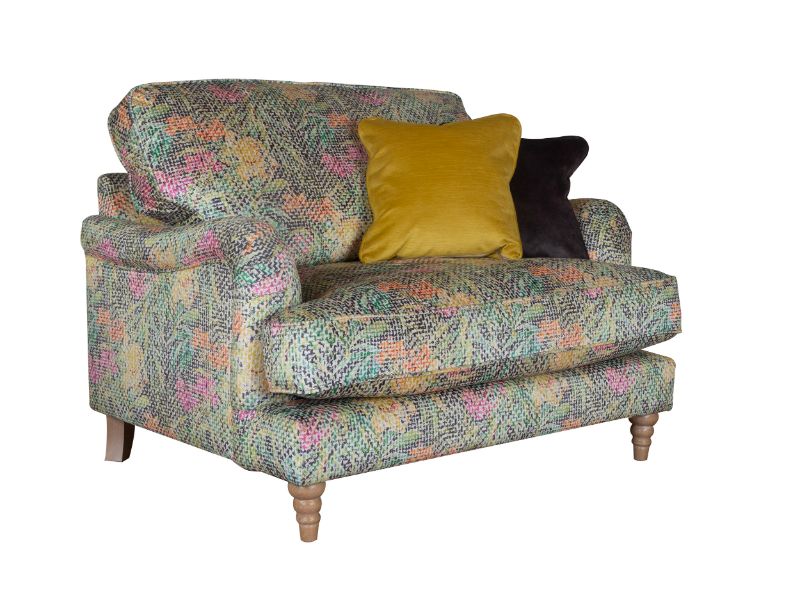 Beatrix Love Chair