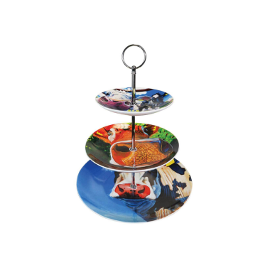 eoin_o_connor_cows_cake_stand.png